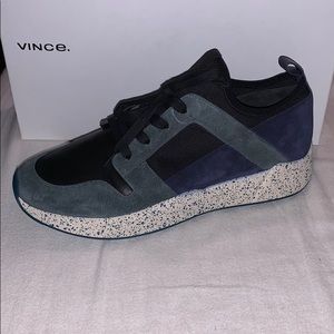 VINCE. Sneakers
